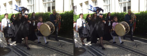 La famille fête son diplomé