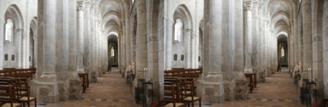Dans la Basilique de Fleury
