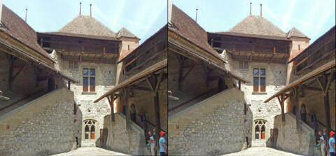 Cour du fond du château
