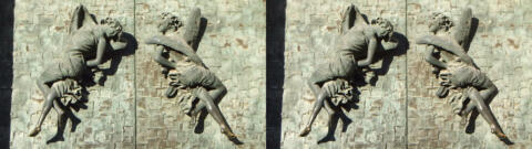 Sur une porte du Duomo