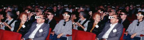 les spectateurs de la projection ; au premier plan, Albert Sieg et sa femme