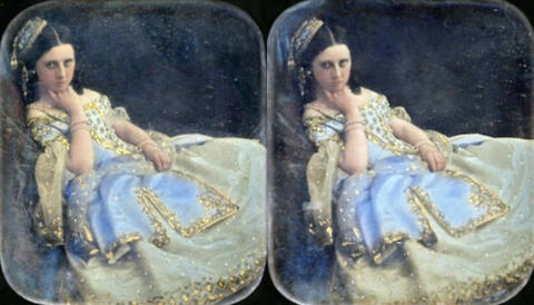 la Robe d'Apparat bleue et Or Alexis