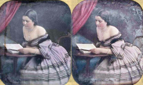 Jeune Femme Lisant, Epaules Nues, Bijoux