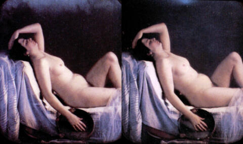 Femme Allongée, Perle, Tambourin, Couleurs