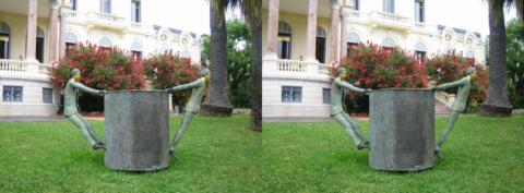 CANNES : le jardin de la Villa Rhotschild : La balançoire