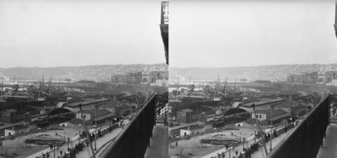 Le port d'Alger vu de l'hôtel Oasis
