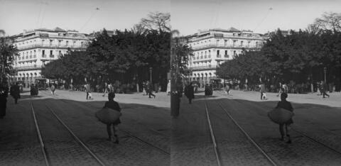 Place, tramway, calèches