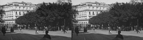 Place, tramway, calèches