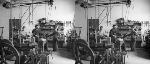 Atelier de mécanique, Mr. Herrisson