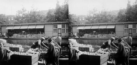 Marché aux légumes, les acheteurs