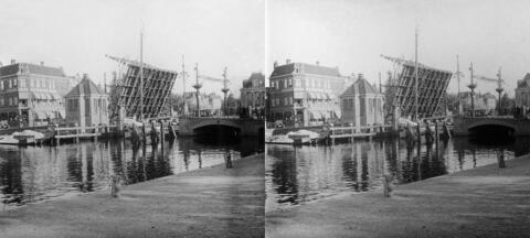 Pont levé devant Haarlemmer Straat