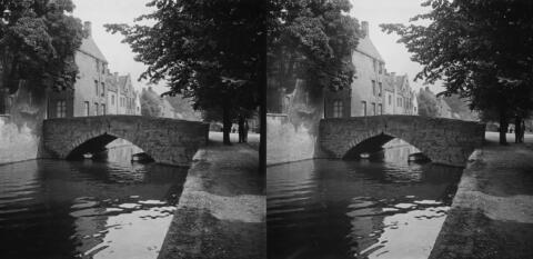 Quai des Marbriers, pont de l'Hydromel