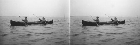Canoë Le Cour vu de notre pinasse au large