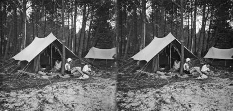 Camping au bord de l'étang de Parentis