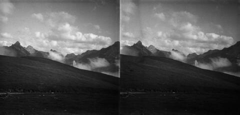 Panorama sur la chaîne : Gabizos, Pène Blanque