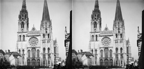 Cathédrale : façade ouest et flêches