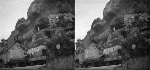 La grande rue et le musée préhistorique