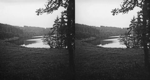 Le lac, côté gauche